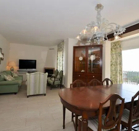 Miriam * 료렛 드 마르